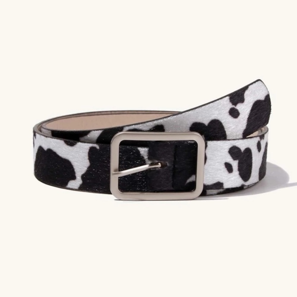 SHEIN Cow Graphic Belt
